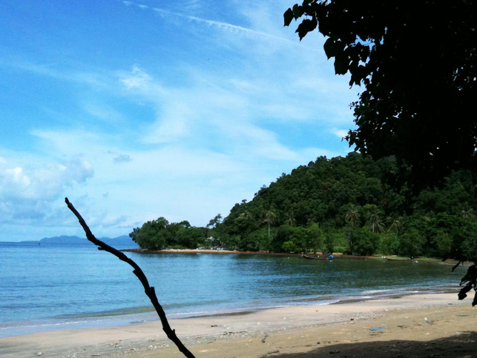 Bonhomie Beach Cottage Koh Jum Esterno foto